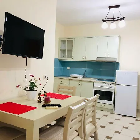 Apartment Love